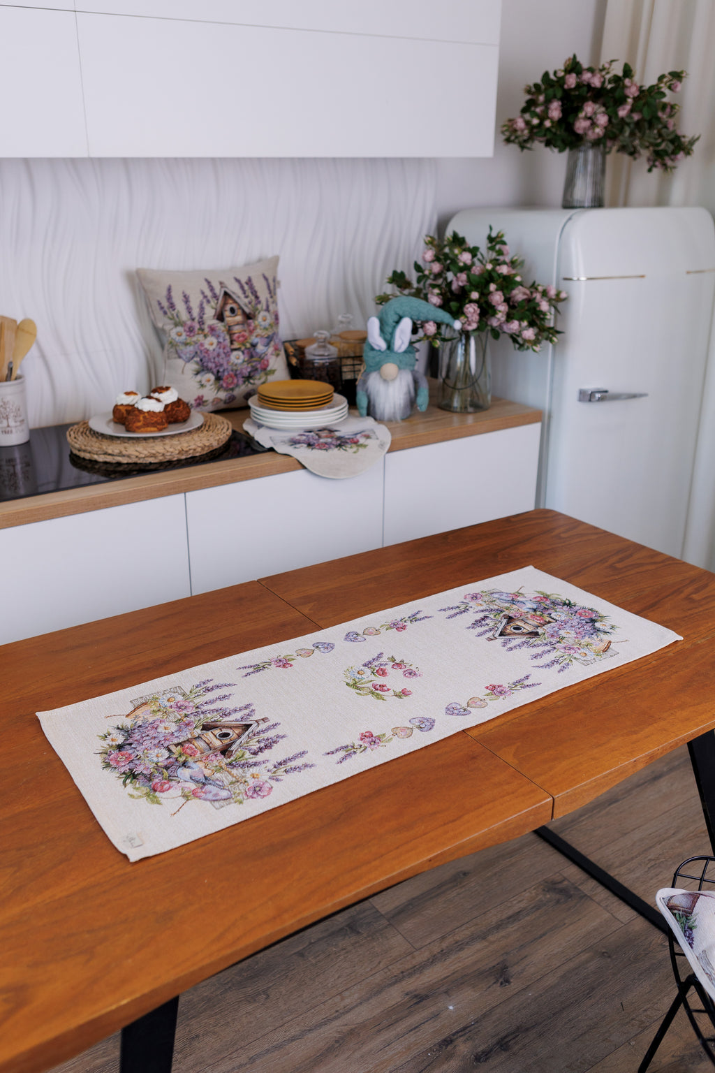 Table Runner Lavender 16×55 inches (40×140 cm)