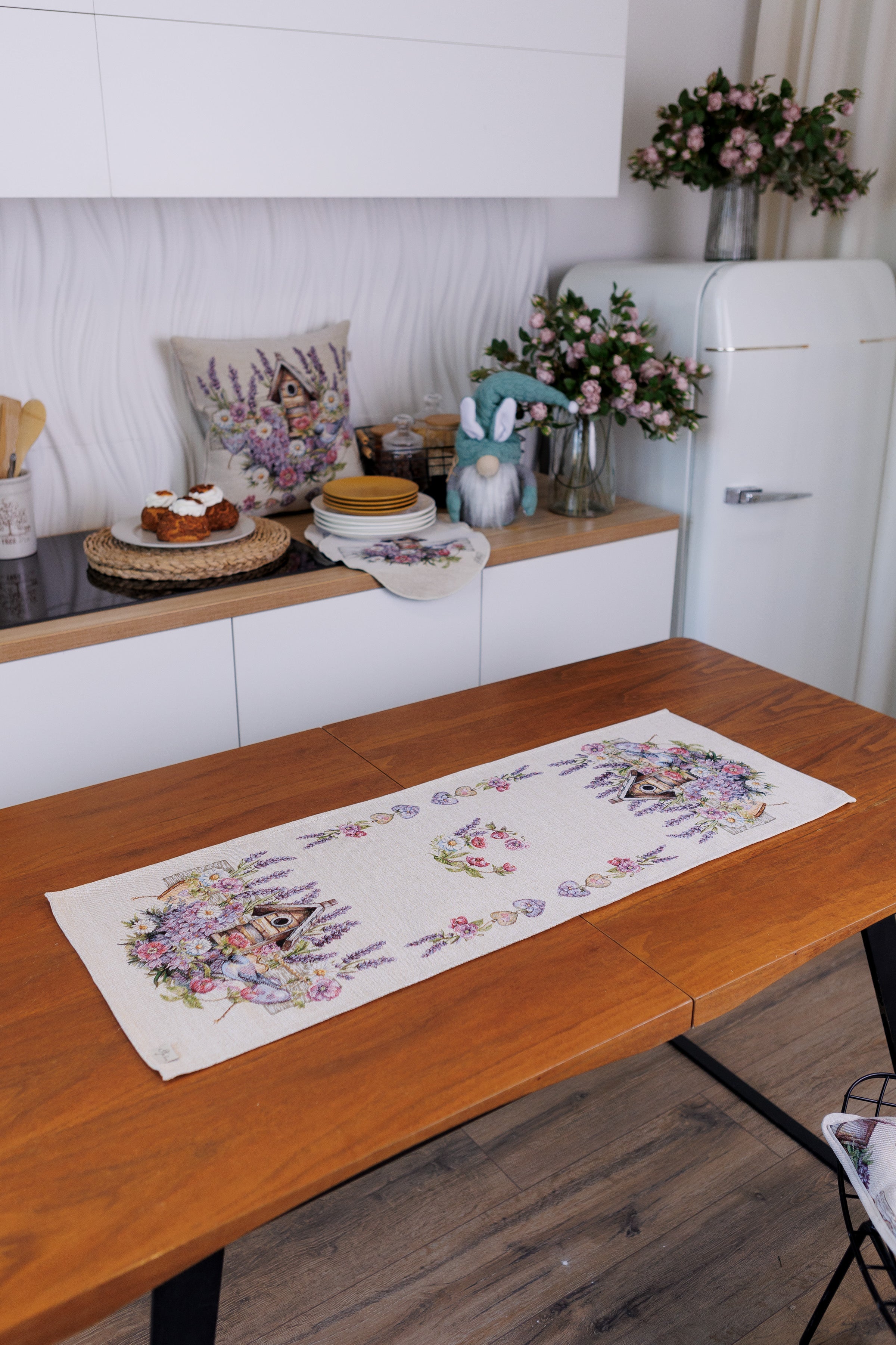 Table Runner Lavender 16×55 inches (40×140 cm)