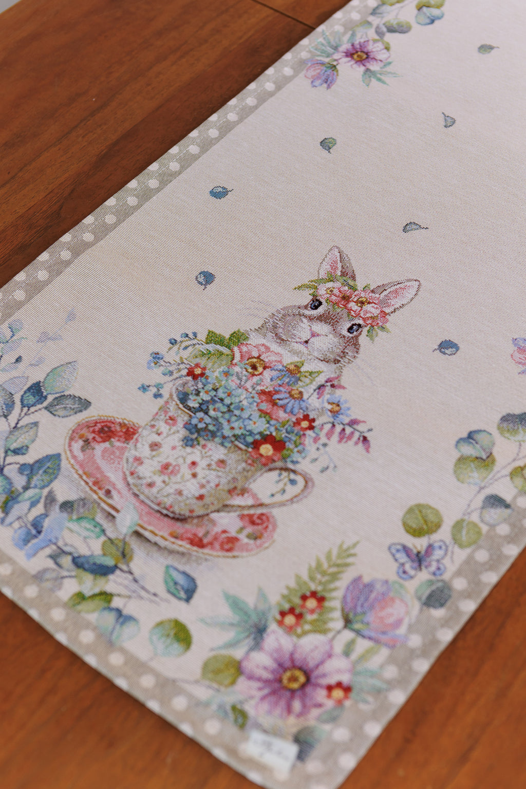 Table Runner Charm 16×55 inches (40×140 cm)