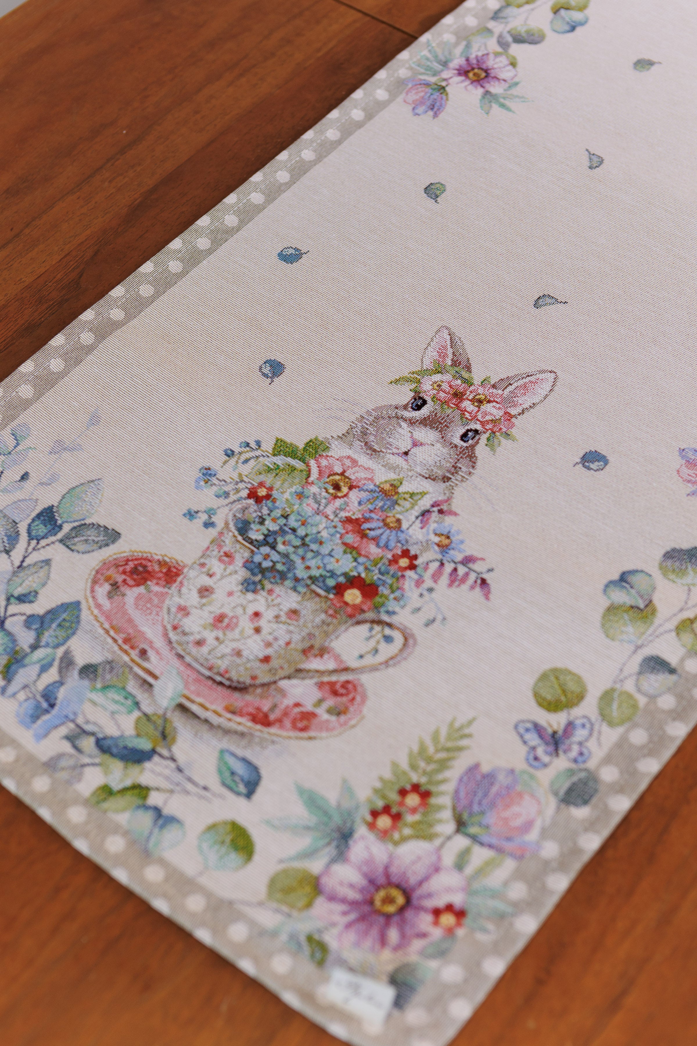 Table Runner Charm 16×55 inches (40×140 cm)