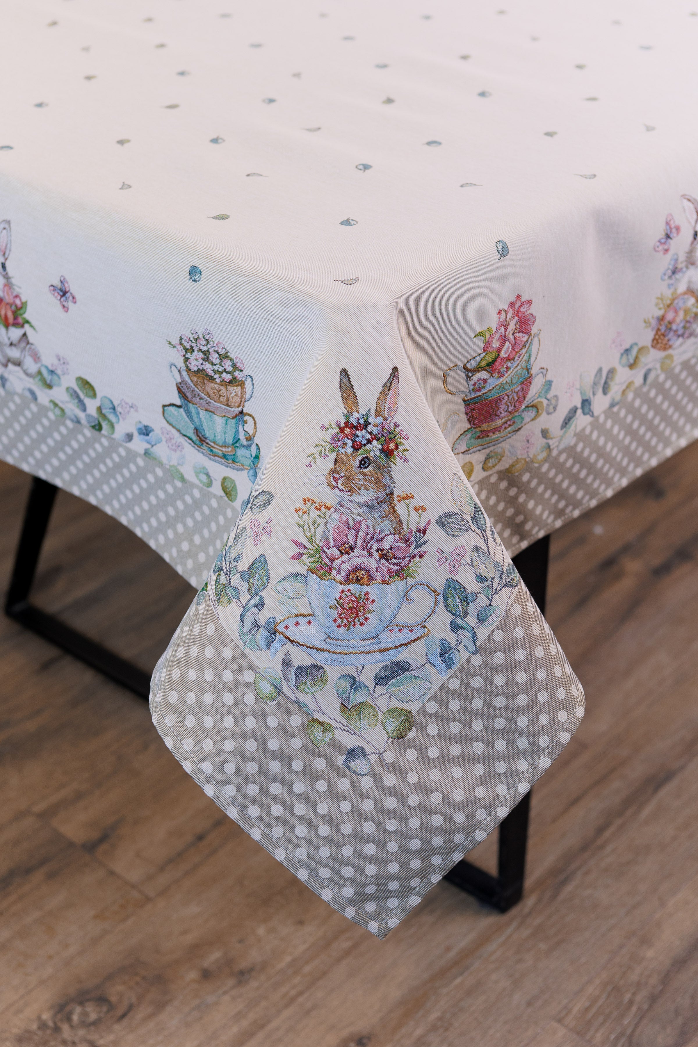 Charm Garden Tablecloth