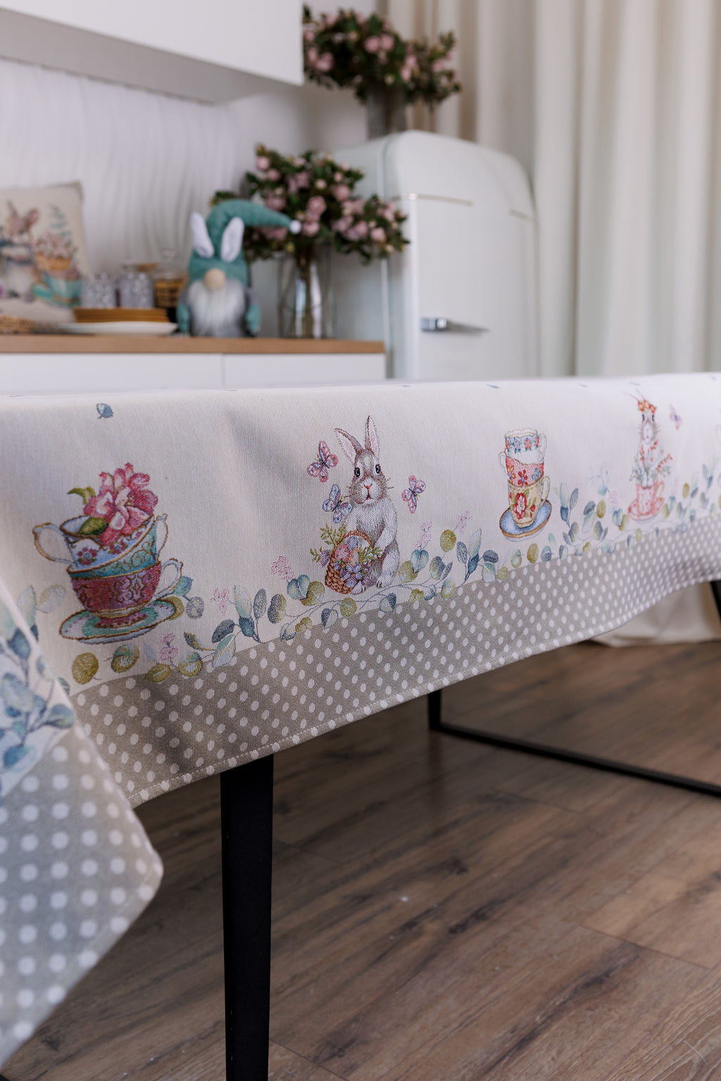 Charm Garden Tablecloth